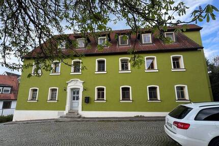 Charmante 4-Zi-Dachgeschosswohnung mit großem Garten in historischem Bauernhaus, optional mit Ausbaumöglichkeit der Dachspitze. - Großhabersdorf Unterschlauersbach