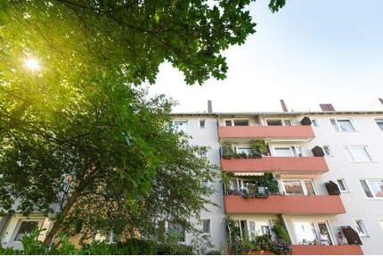 Modernisierte 2-Zimmer-Wohnung mit Loggia in Bremerhaven-Geestemünde