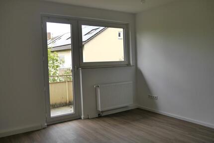 Schöne 2-Zimmer-Wohnung mit Tageslichtbad und Balkon in Hanau-Großauheim zu vermieten