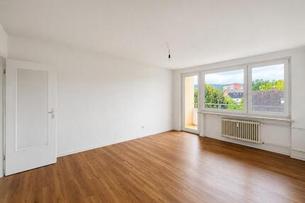 Sanierte 2-Zimmer-Wohnung mit Loggia & traumhaftem Weitblick in Barsingh. Egestorf - Barsinghausen