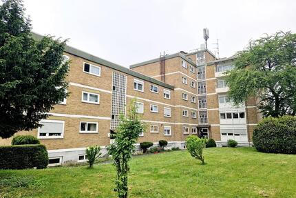 Helle 2-Zimmer-Wohnung, 70 m² mit Balkon in einem Mehrfamilienhaus - Bergheim Ahe