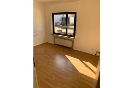 4 ZKB Wohnung mit Küche & Gartennutzung in Klarenthal - Saarbrücken West