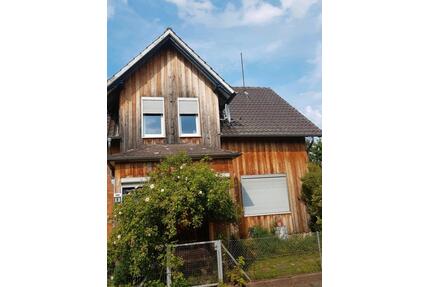 Verkaufe Haus mit Scheune und Garage - Bad Gandersheim