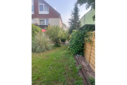 Doppelhaushälfte mit schönem Garten! - Obertshausen