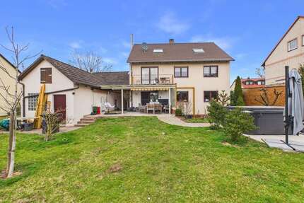 Haus zum Kaufen in Schwabach 697.000,00 € 198.19 m²