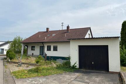 Einfamilienhaus mit 862 m² Grundstück in Herrenberg-Oberjesingen