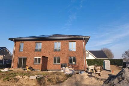 Erstbezug! Moderne geräumige Doppelhaushälfte in Bohmte! - Ostercappeln