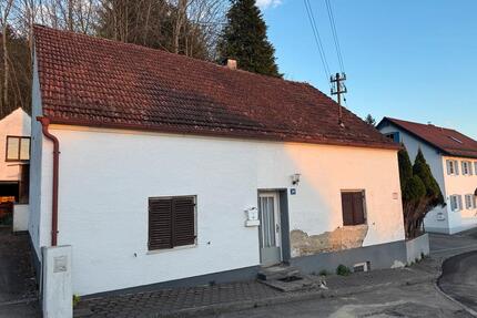 Renovierungsbedürftiges Einfamilienhaus - Aichach