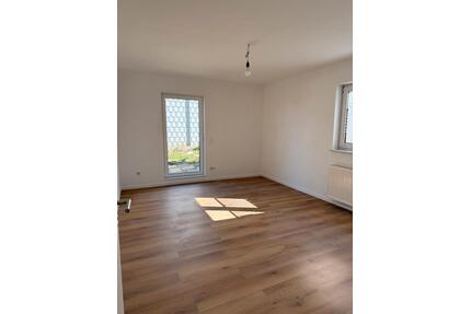 2 Zimmer Wohnung - 750,00&nbsp;EUR Kaltmiete, ca.&nbsp; 60,00&nbsp;m&sup2; in Pohlheim (PLZ: 35415)