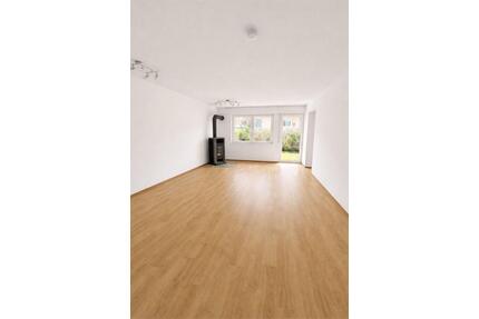 Kernsanierte 2 Zimmer Wohnung - 850,00&nbsp;EUR Kaltmiete, ca.&nbsp; 64,00&nbsp;m&sup2; in Aalen (PLZ: 73434) Dewangen