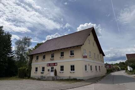 Haus zum Kaufen in Aichach 689.000,00 € 250 m²