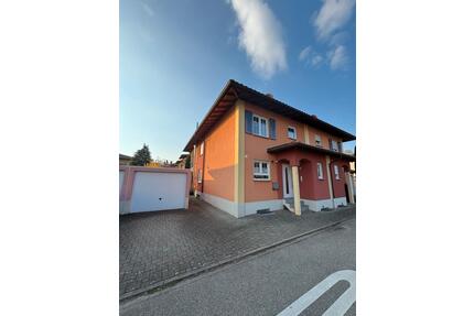 Hochwertige, moderne & provisionsfreie Doppelhaushälfte - Ettenheim