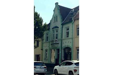 Haus zum Kaufen in Aken 79.000,00 € 150 m²