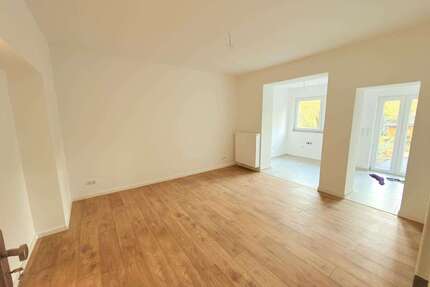 Haus zum Kaufen in Düren 319.000,00 € 146 m²