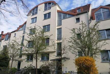 Schöne 2-Zimmer-Wohnung mit Balkon - Bremen Walle