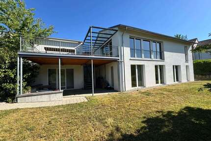 Haus zum Mieten in Langenau 2.150,00 € 160 m²