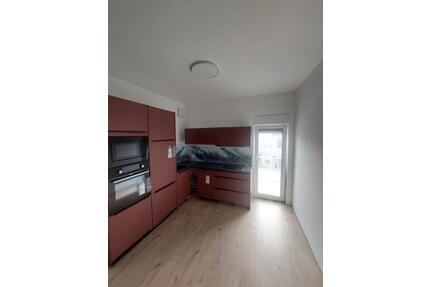 WG Zimmer Sennfeld Комната - 490,00&nbsp;EUR Kaltmiete, ca.&nbsp; 30,00&nbsp;m&sup2; in Sennfeld (PLZ: 97526)