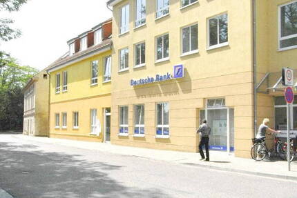 5-Zi.-Whg. oder PraxisBüro, 1. OG, 145,4 m². Zentral gelegen. Sehr gute Lage. Courtagefrei - Anklam