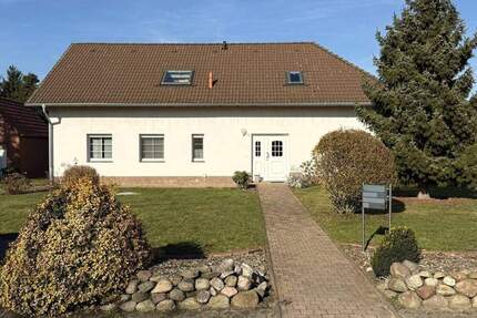 Idyllische Traumlage in Plodda 7 Zimmer auf 214 m², 2 Bäder, DSL 250 Mbits und 1.091 m² Grundstück - Muldestausee