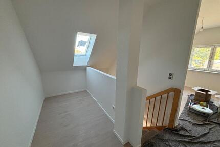 Frisch sanierte 3,5 Zi Maisonette 75qm, ruhig, Stellplatz möglich - Oer-Erkenschwick
