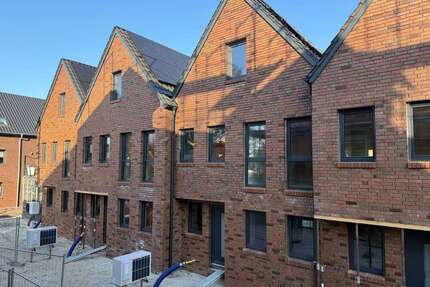 Haus zum Mieten in Edewecht - Friedrichsfehn 1.580,00 € 121.42 m²