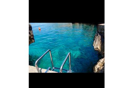 Ferienhaus in Montenegro - 950,00&nbsp;EUR Kaltmiete, in Mainz (PLZ: 55120) Mombach