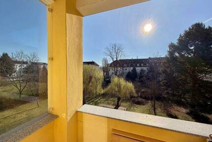 Herzliche 3-Zimmer-Wohnung mit Loggia in bevorzugter Lage von Striesen - Dresden Striesen-Ost