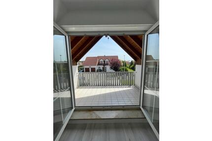 Helle 2.5 Wohnung zur Miete zu - 995,00&nbsp;EUR Kaltmiete, ca.&nbsp; 75,00&nbsp;m&sup2; in Herzogenaurach (PLZ: 91074)