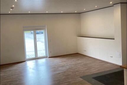 Schöne Erdgeschoss Wohnung zu verkaufen - Burglengenfeld