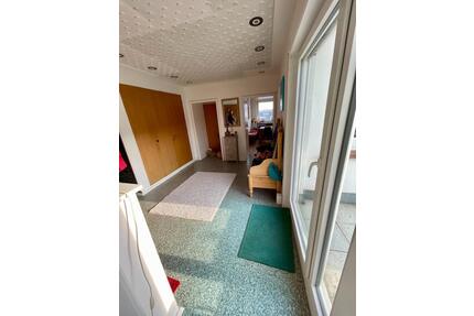 Grosszügige 3,5 Zimmer Whg. mit Kamin und Terasse - Lauda-Königshofen