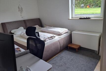 Einliegerwohnung - 850,00&nbsp;EUR Kaltmiete, ca.&nbsp; 100,00&nbsp;m&sup2; in Strullendorf (PLZ: 96129)