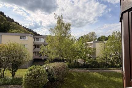 Vermietete 2-Zimmer-Eigentumswohnung mit Stellplatz in Freiburg-Littenweiler