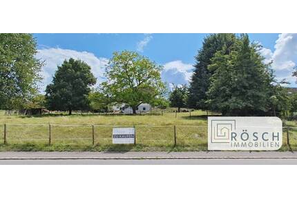 großes Baugrundstück in hervorragender Lage in Rümmingen +++ Rösch Immobilien Weil am Rhein +++