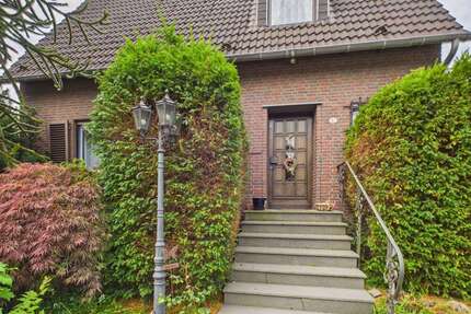 Haus zum Kaufen in Krefeld 499.000,00 € 112 m²