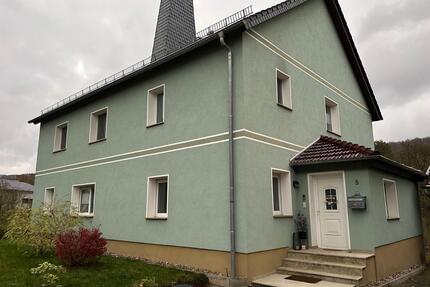 Geräumiges Einfamilienhaus - provisionsfrei & sofort verfügbar - Bad Liebenstein
