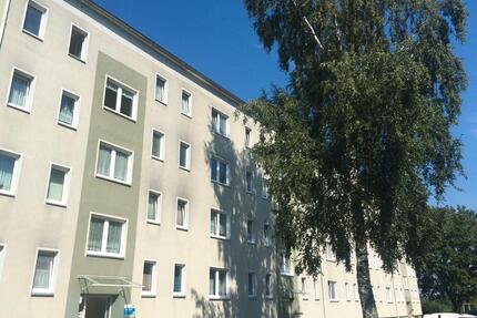 Renovierte Wohnung mit Balkon - 332,00&nbsp;EUR Kaltmiete, ca.&nbsp; 58,37&nbsp;m&sup2; in Warin (PLZ: 19417)