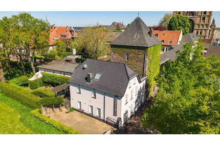 Haus zum Kaufen in Xanten 1.350.000,00 € 358.7 m²