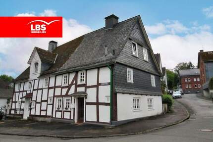 Einfamilienhaus in Geisweid - 149.000,00&nbsp;EUR Kaufpreis, ca.&nbsp; 125,00&nbsp;m&sup2;&nbsp;Wohnfl&auml;che in Siegen (PLZ: 57078) Geisweid