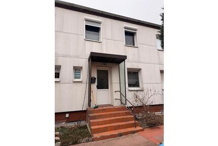 Reihenmittelhaus - 67.000,00&nbsp;EUR Kaufpreis, ca.&nbsp; 75,00&nbsp;m&sup2; in Thale (PLZ: 06502)