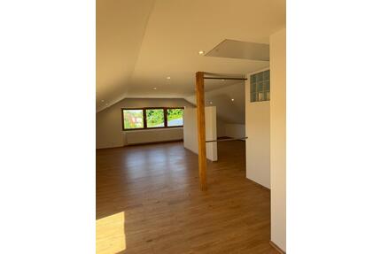 Neubau Loftwohnung im gehobenem Zustand zu verkaufen - Wiesentheid