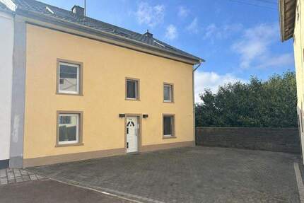 Bauernhaus in ruhiger Lage direkt an der Grenze Luxemburg - Perl Tettingen