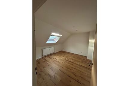 Dachgeschosswohnung in Mittelreidenbach - Niederwörresbach