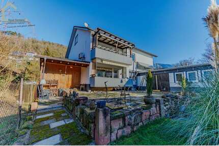 Haus zum Kaufen in LahrSchwarzwald 1.300.000,00 € 200 m² - Lahr/Schwarzwald