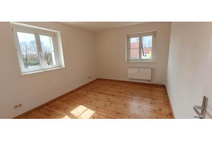 Stilvolle 3-Zimmer-Wohnung – Dielung neu aufbereitet - Brandenburg an der Havel Görden