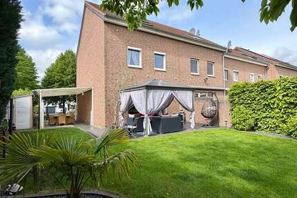 Haus zum Kaufen in Krefeld 589.000,00 € 126.14 m²