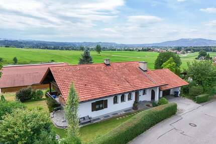 Haus zum Kaufen in Oberhausen 1.075.000,00 € 212 m²