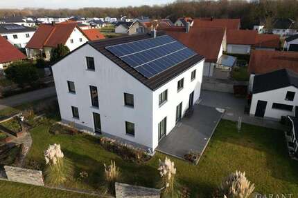 Haus zum Kaufen in Pförring 993.000,00 € 277 m²