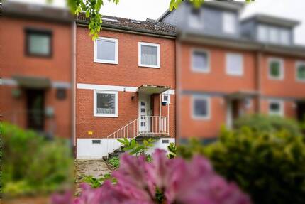 Großzügiges Reihenmittelhaus mit Terrasse, Garten und Garage im beliebten Stadtteil Horn-Lehe - Bremen Lehesterdeich