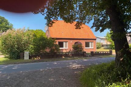 Einfamilienhaus - 130.000,00&nbsp;EUR Kaufpreis, ca.&nbsp; 100,00&nbsp;m&sup2; in Burg (Dithmarschen) (PLZ: 25712)