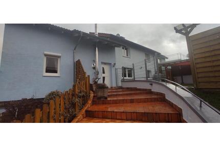 Einfamilienhaus mit umzäuntem Garten, Kaminofen und viel Stauraum - Buchen (Odenwald)